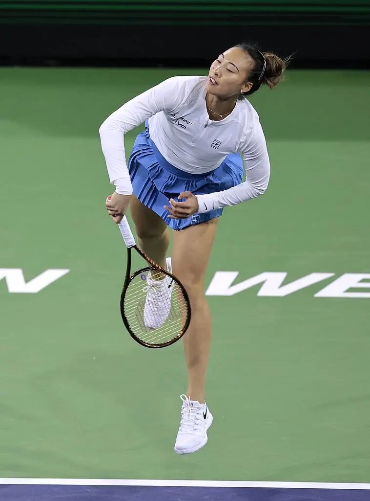 爱游戏官方入口-阿扎伦卡连续二十场比赛得分超过比赛规则变更，热火不断突破！上演精彩一战的简单介绍